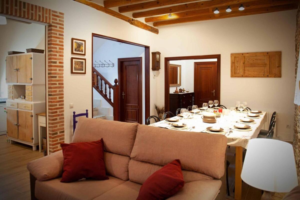 Casa Rural Micaela En Navas De Oro Esterno foto